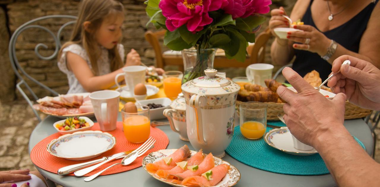 فندق Le Prieure نويرس سور سيرين المظهر الخارجي الصورة